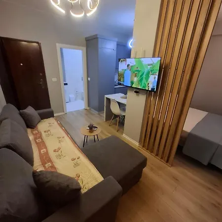 Apartment Enea 3 *