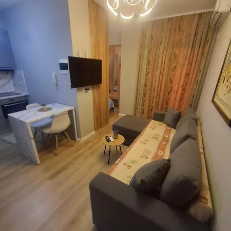 Apartment Enea 3 *